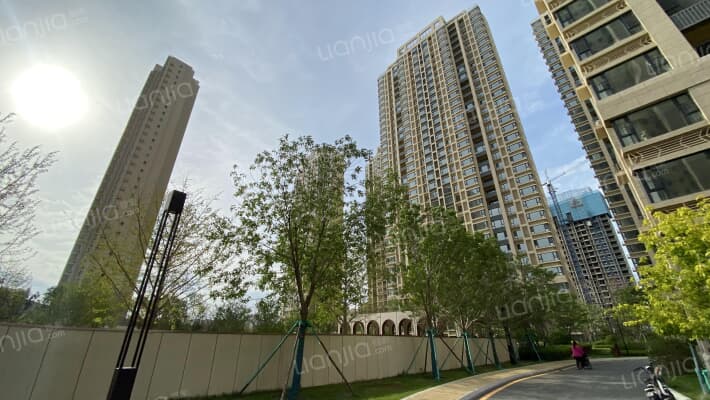 华发全运首府外景图