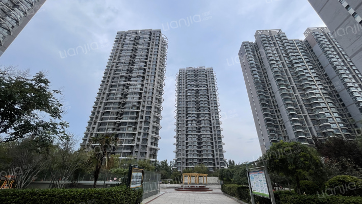 万浩吉祥小区外景图