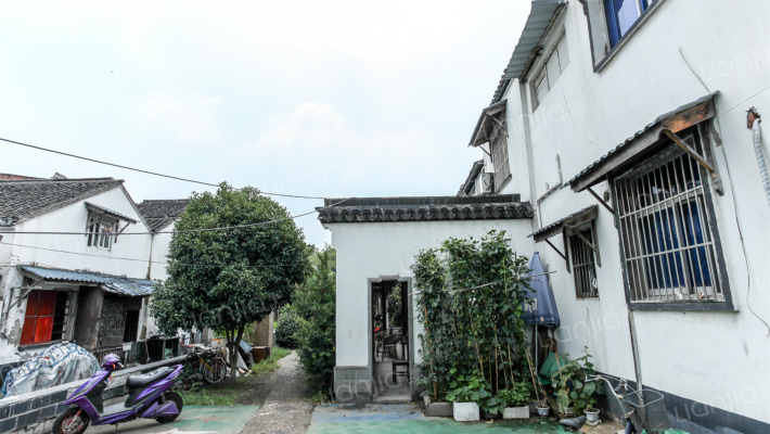 西长善浜沿河外景图