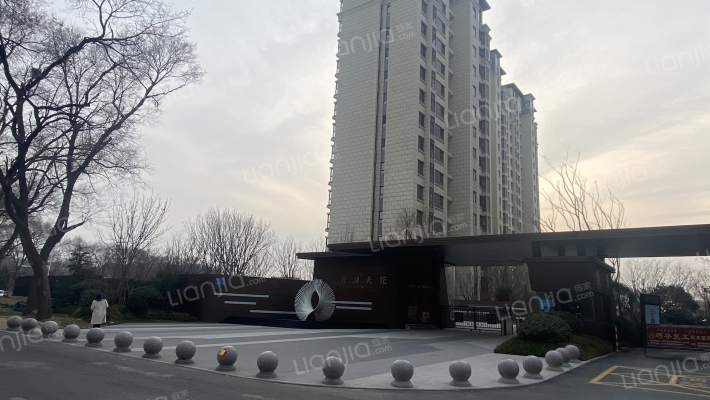 烟台龙湖天钜房价怎么样龙湖天钜房源户型图小区车位交通地址详情分析