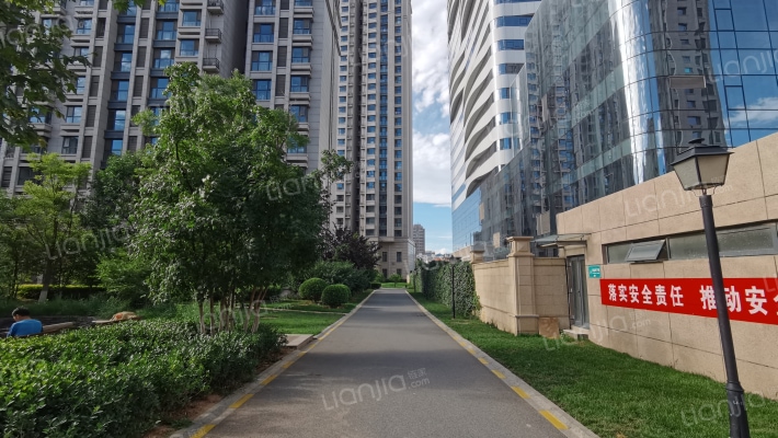 丽景长安外景图