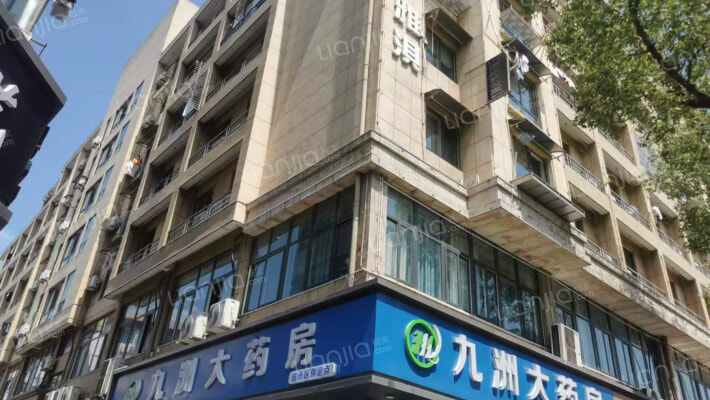 聚金商厦外景图