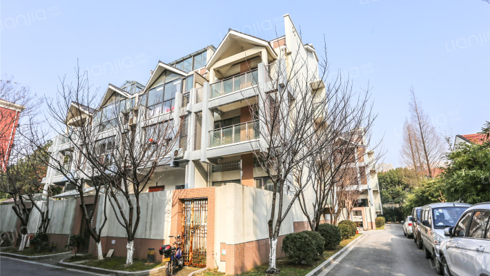 馨苑别墅外景图