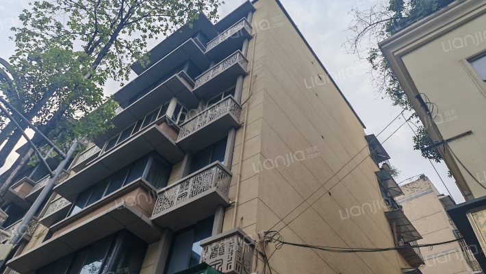 龙泉中街99号外景图