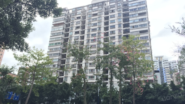 新港东路80号大院外景图