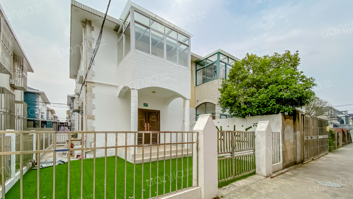 好莱坞公寓外景图