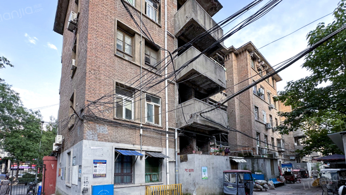 文艺北路84号外景图