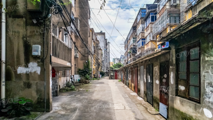 轻助宿舍外景图