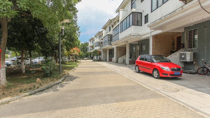 云锦苑一区外景图