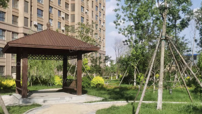 小区物业公司为吉林市龙湾物业服务有限公司御龙湾小区简介