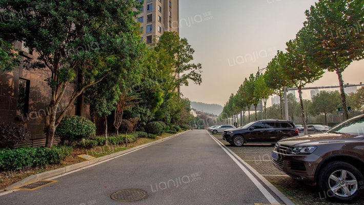 长房梅溪香山外景图