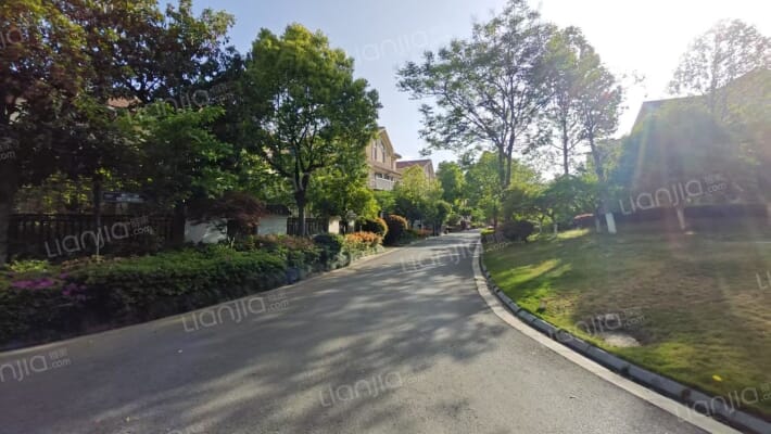 同方春江燕语外景图