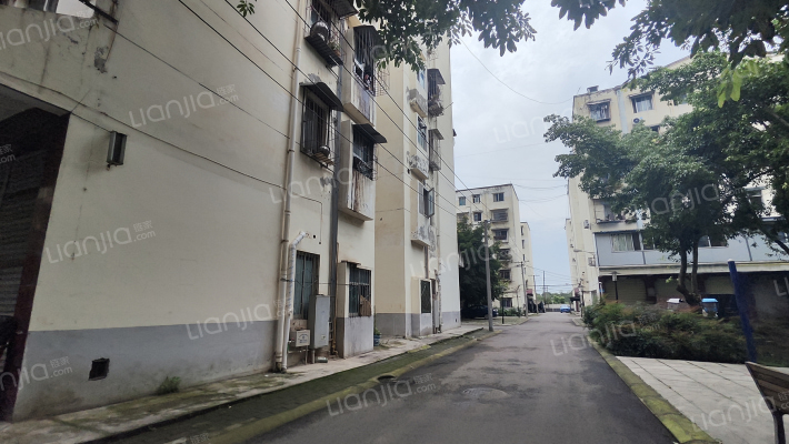 中心寺小区外景图