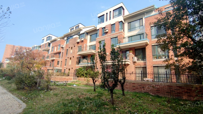 美林西岸西岸风景外景图