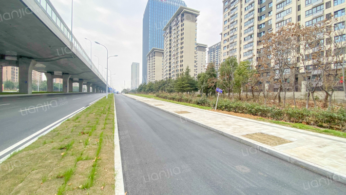 文一铂金中心外景图