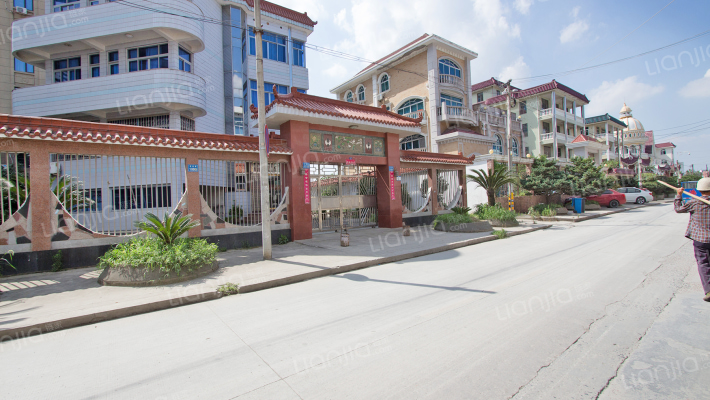 和美出居外景图