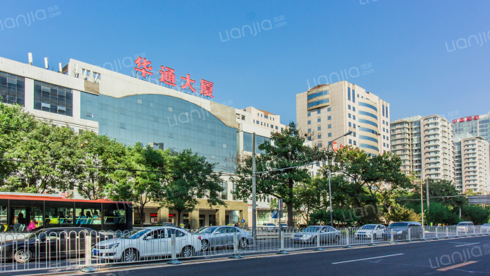 华通大厦外景图