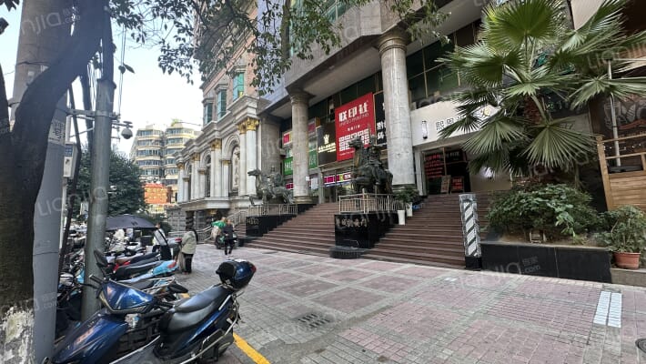 华城凯旋门外景图