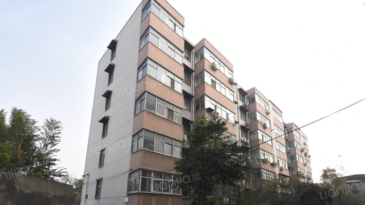 八一路铁路家属院外景图