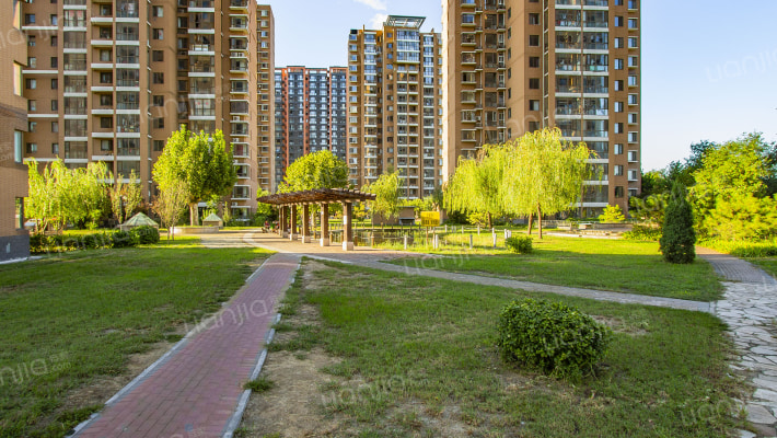 恒基惜缘花城外景图