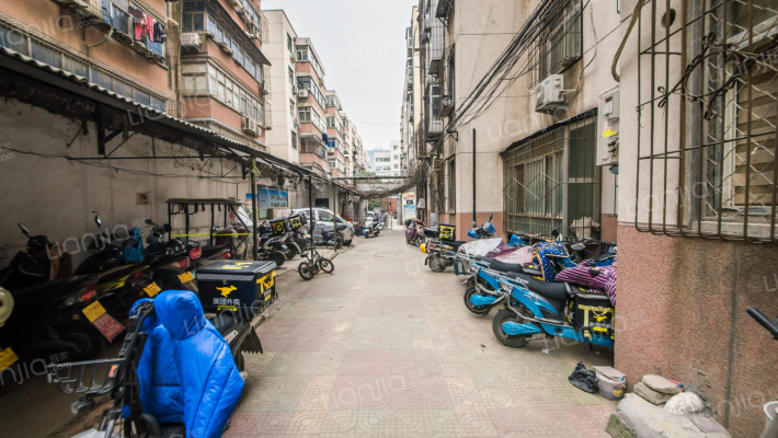 红专路92号院外景图