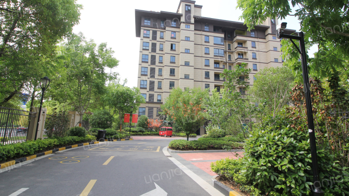 红豆国际南区外景图