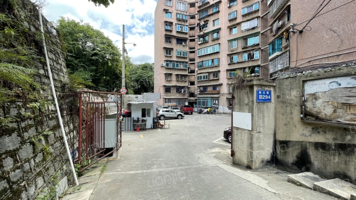 贵州省体委职工住宅区外景图