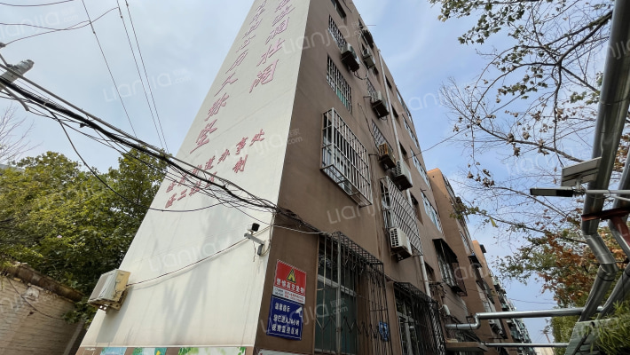 军转干家属院外景图