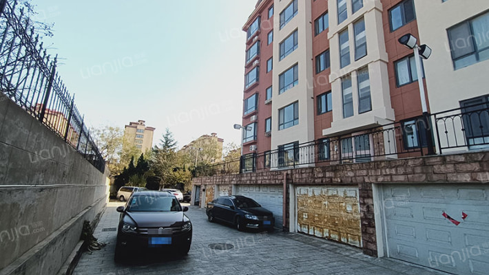 海关小区外景图