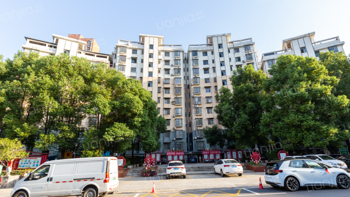 富丽雅花园C区外景图