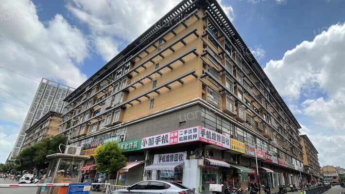大上海国际商务广场外景图
