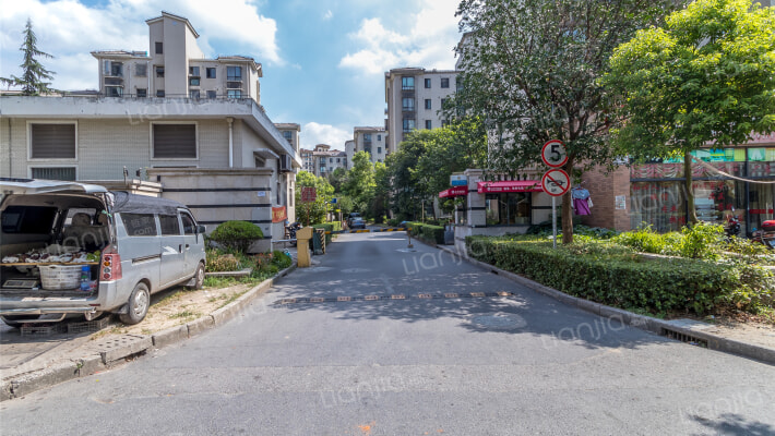 新天地荻泾花园外景图