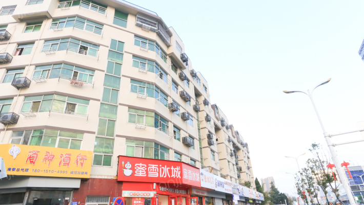 开明中学教师宿舍外景图