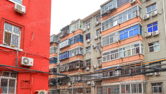 伏牛路121号外景图