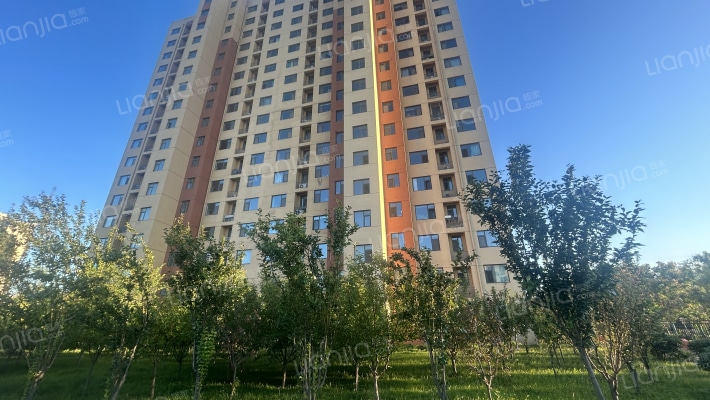 晴照馨苑外景图