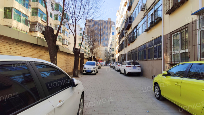 化二建五巷小区外景图