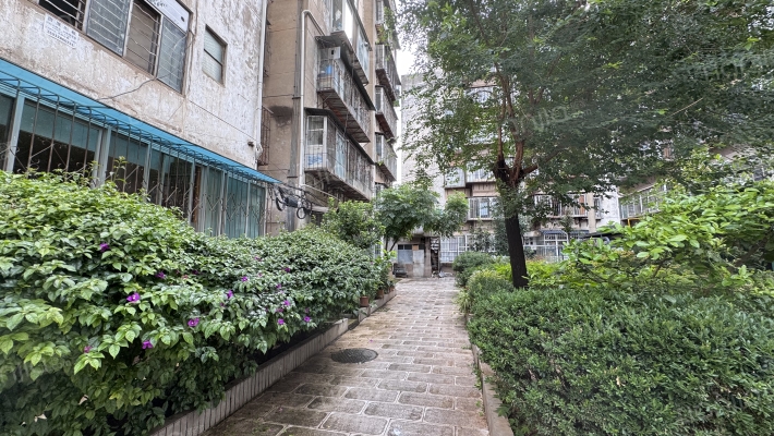 昆明市自来水总公司宿舍外景图