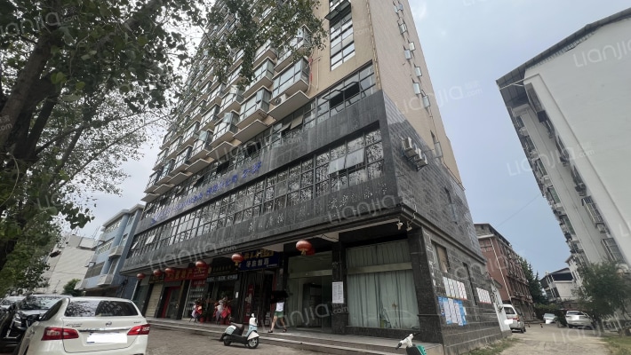 博大青年城外景图