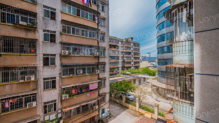 防城港务局第三住宅区外景图