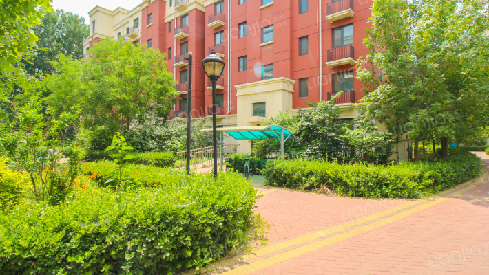 众河龙亭苑外景图