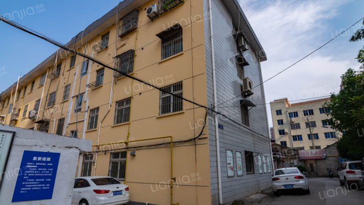 中坝南路43号外景图