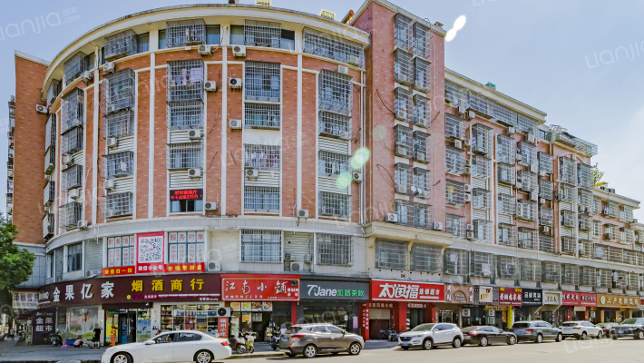 日信锦绣银座外景图