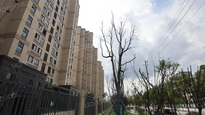 融创·玉兰公馆外景图