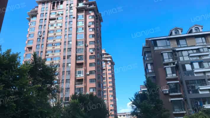 香醇波尔多鸿苑一期外景图