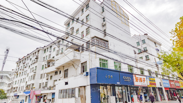 文沁园小区外景图