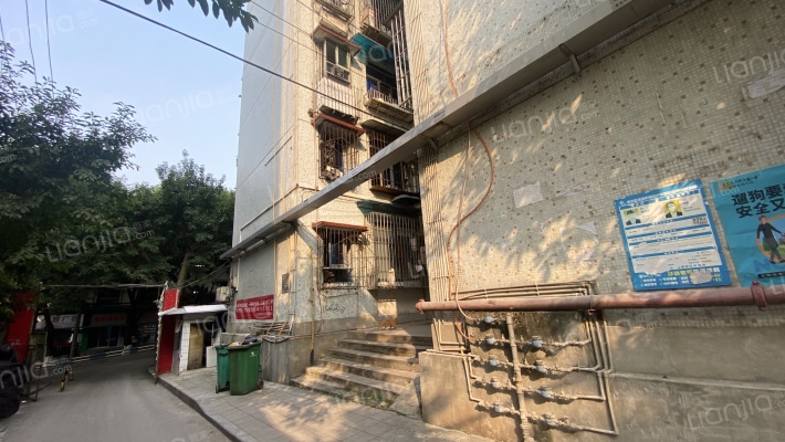 黄金堡小居外景图