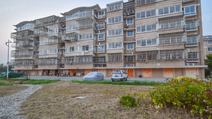 秀水华庭西区外景图