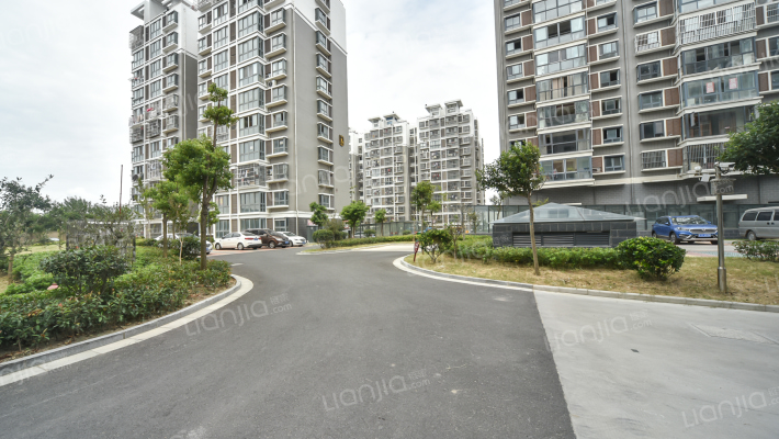 西城华寓外景图