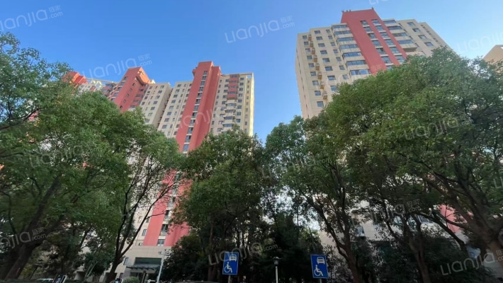 路劲主场二三期外景图