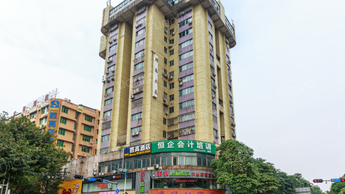 胡忠大厦外景图